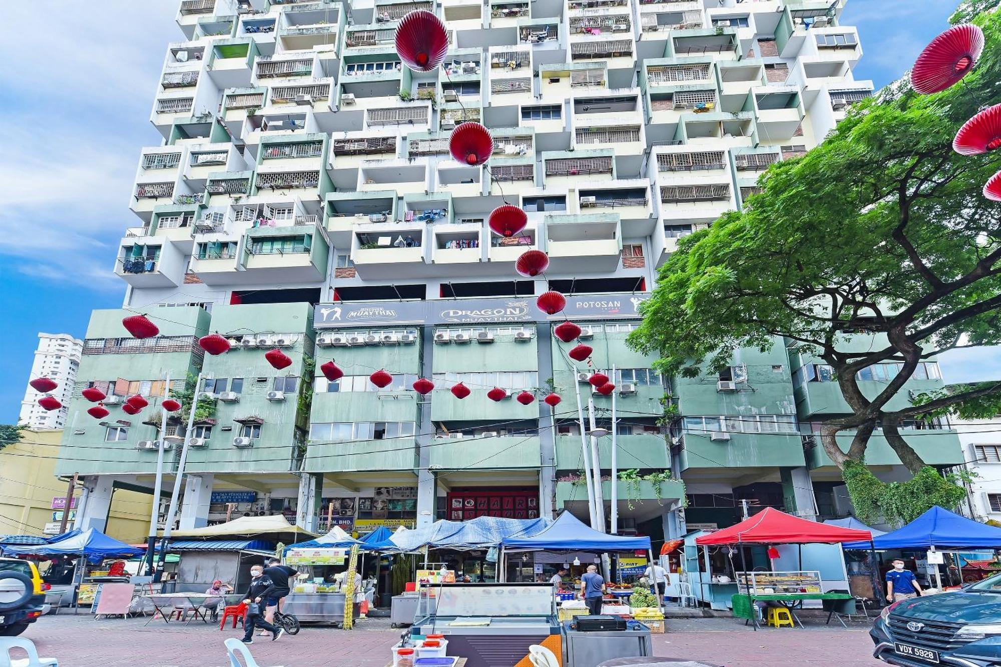 Oyo 90138 Hotel Elwarda Klcity Kuala Lumpur Exterior foto