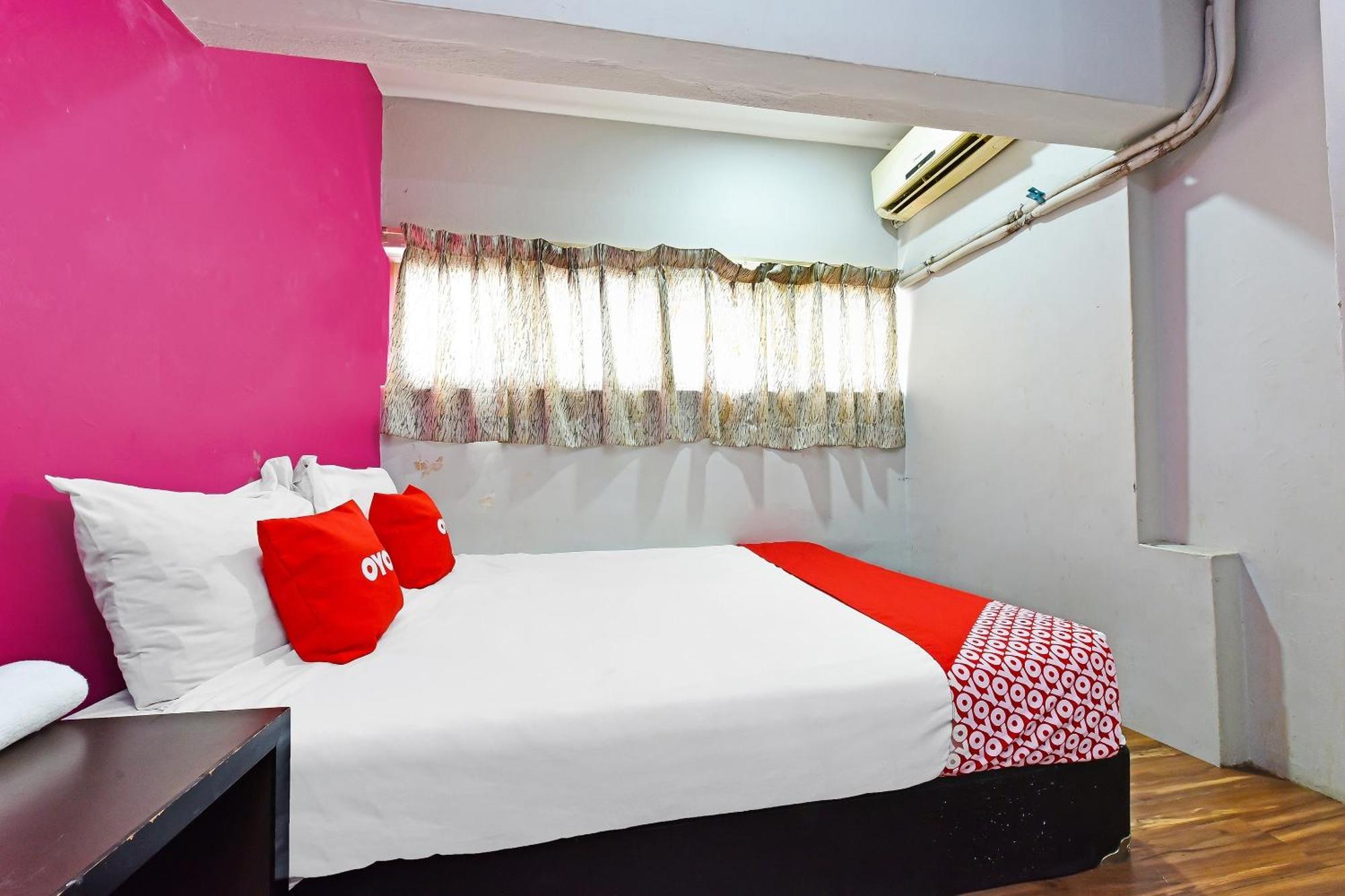 Oyo 90138 Hotel Elwarda Klcity Kuala Lumpur Exterior foto