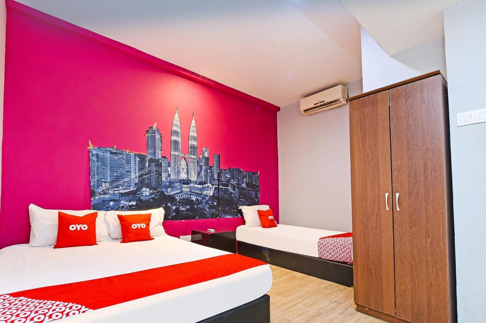 Oyo 90138 Hotel Elwarda Klcity Kuala Lumpur Exterior foto